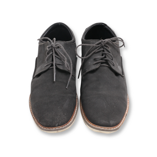 "Abound" Sneakers