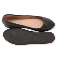 Universal Thread Women Flat Pumps