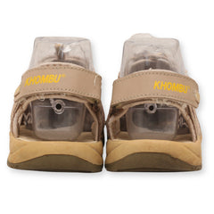 Khombu Women's Sandal