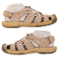 Khombu Women's Sandal