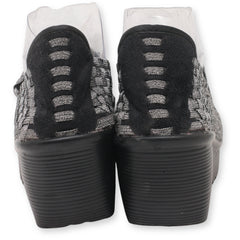 White mt. Women's Sandals