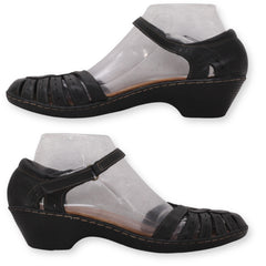 CLARKS Women Ankle Strap Sandal