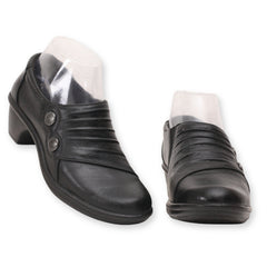 Easy Street Women's Slip-on