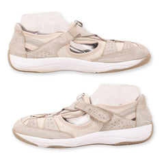 Earth Origins Women Closed-Toe Sandal