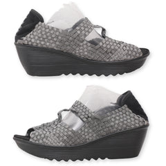 White mt. Women's Sandals