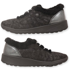 BZees Women's Slip-On Shoes