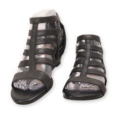 Sofft Gladiator Zipper Sandals