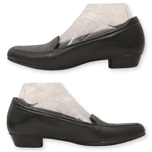Clarks Women's Loafer