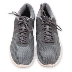 Nike Revolution 4