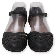 CLARKS Women Ankle Strap Sandal