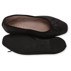 Deltan Women's ballet flats.