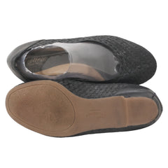 Trotters Women Pumps