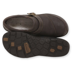 Merrell Women's Dassie Buckle Strap Shoe