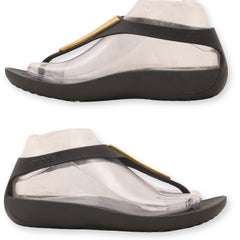 Crocs Women's Serena Metallic Bar Flip Sandal