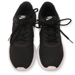 Nike Tanjun