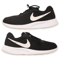Nike Tanjun