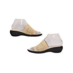 "Cabin Creek" Casual Sandals