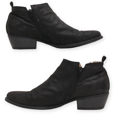 Solely Black Stylish Booties