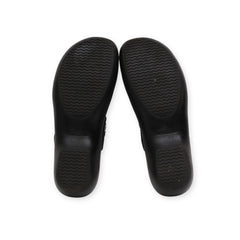 "Minnetonka" T Strap Sandals