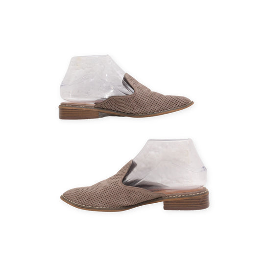 "Indigro rd." Mule Style Sandals