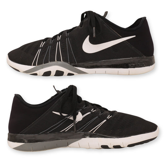 Nike Free TR 6 Women's Sneakers