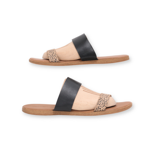 "Universal Thread" Strappy Flats