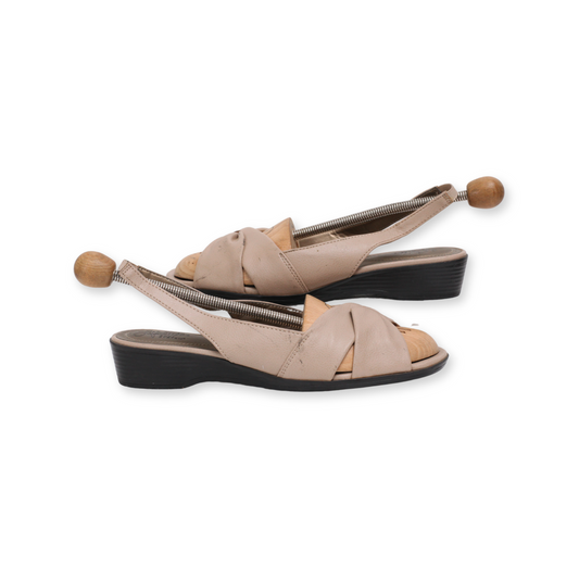 "Life Stride" Sandals