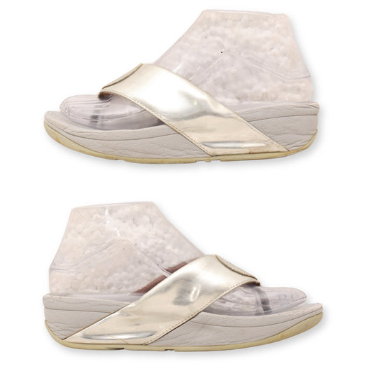 FitFlop Women T-Strap Sandal