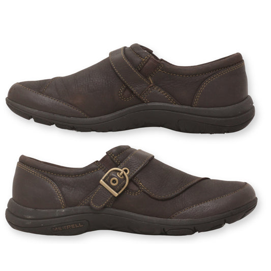 Merrell Women's Dassie Buckle Strap Shoe