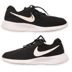 Nike Tanjun