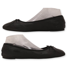 Deltan Women's ballet flats.