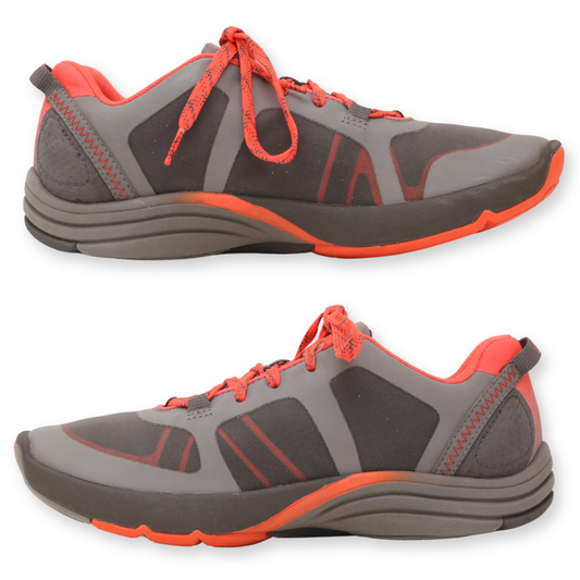 Clarks Wave Walk Women Sneakers