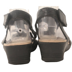 Yuu Women's Sandal