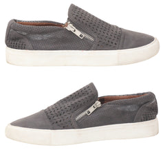 Report Women Shoes