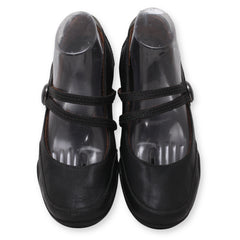 TAOS Women Closed-Toe Shoes