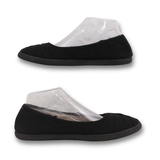 "Dirty Laundry" Comfortable Pumps