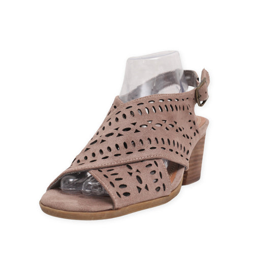 "Baretraps" Wide Flip Flop Sandals
