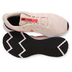 Nike Revolution 4