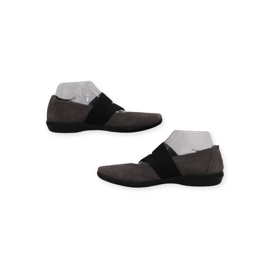 "Clarks" Comfortable Shoes