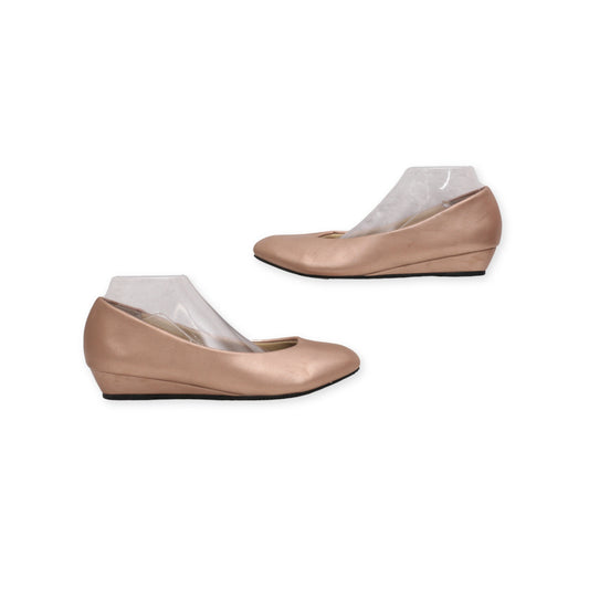 "Angel Steps" Classic Pumps