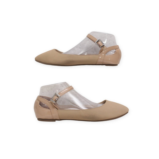 "Y.not?" Pumps Sandals