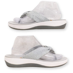 Clarks Flif Flop Casual Flats
