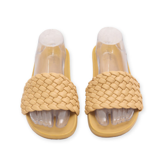 "Universal Thread" Casual Flats