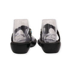 "Minnetonka" T Strap Sandals