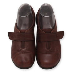 Clarks Bendables Women Straps Shoes