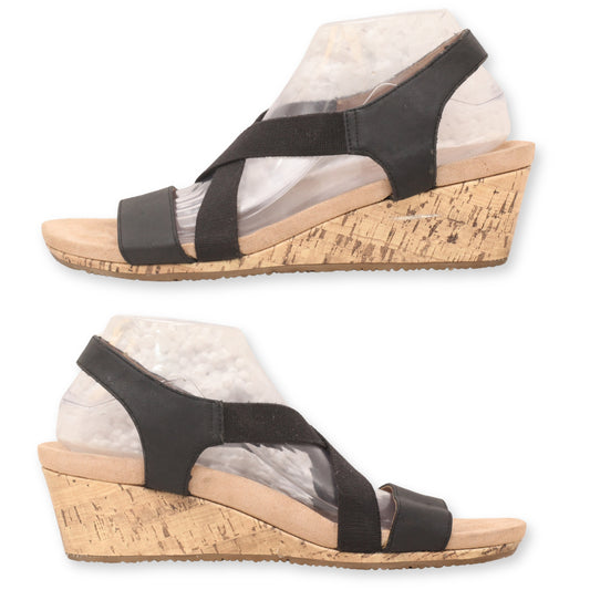 Life Stride Cross Strap Sandals