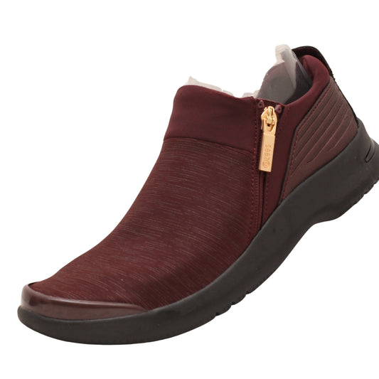 BZees Women's Slip-On Shoes