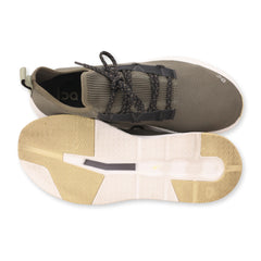 On Cloudeasy Sneakers