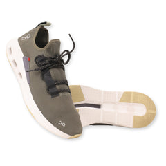 On Cloudeasy Sneakers