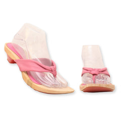 Reaction Kenneth Cole Slippers